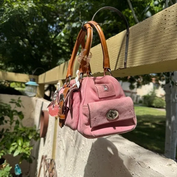 (SOLD) Rare Y2K Pink Suede Coach Soho Mini Bag - Picture 2 of 8